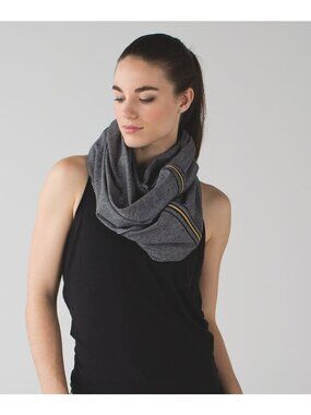Lululemon Vinyasa Scarf OS Tonka Stripe Heathered Slate Black pattern (KK486)